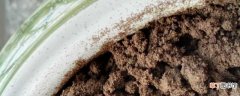 【花盆】花盆里有蚂蚁怎么处理：更换盆土，喷药救治