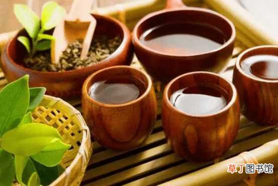 【茶】用陈皮与荷叶烹的茶有什么功效和作用？了解了这些会让你爱上陈皮荷叶茶！