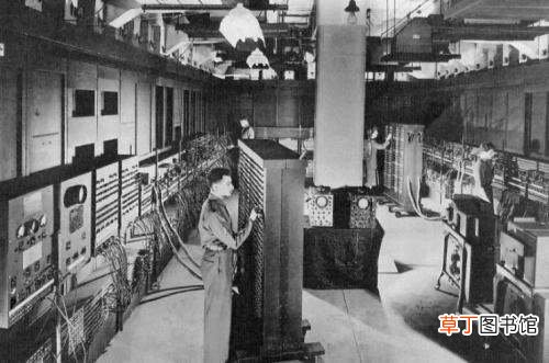1946年第一台计算机叫什么