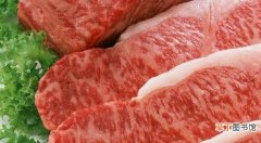 牛肉营养比猪肉高十多倍，吃起来牛肉比猪肉有弹性更好