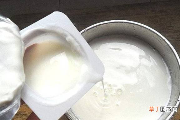 没有酸奶机也能制作酸奶，自己在家也可以制作，随时都可以制作