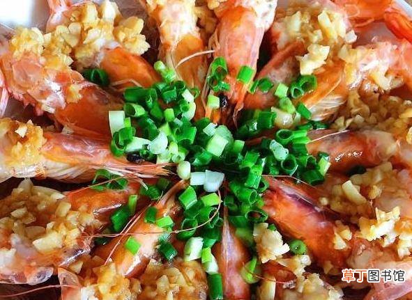 蒜蓉粉丝蒸虾，是一道夏天的好菜，做法简单