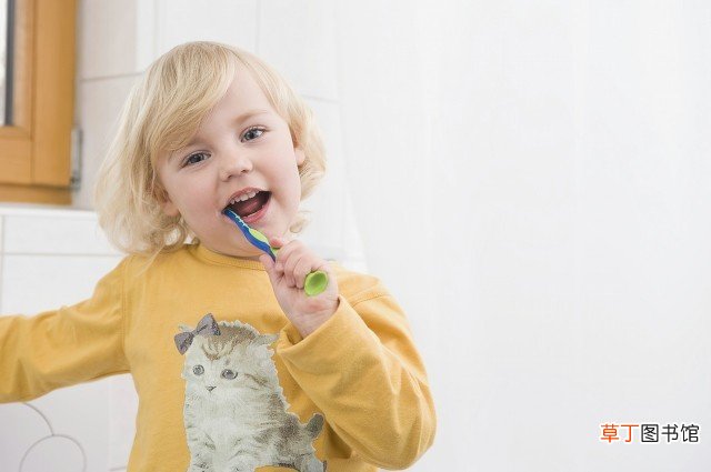 宝宝蛀牙真的不是因为吃糖太多 预防宝宝蛀牙赢在第一步