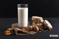 豆奶有哪些营养和功效 喝豆奶这些禁忌要注意