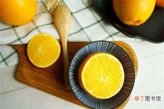 【高温】蒸橙子治咳嗽的做法，盐水浸泡高温蒸橙：蒸橙子治咳嗽的4个步骤做法 橙子的其它食用方法
