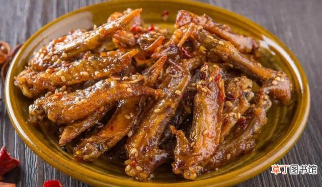 湖南本地人引以为傲的10种特色小吃，麻辣香鲜，你吃过几道