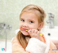 2岁宝宝口腔溃疡小妙招，2岁宝宝为什么会得口腔溃疡?