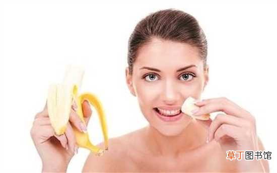 【功效】香蕉皮的13种功效，可滋润皮肤帮助睡眠还能清洁污垢：滋润皮肤 帮助睡眠