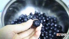 【方法】蓝莓怎么洗才干净，四种方法教你如何清洗蓝莓：盐水浸泡 加淀粉