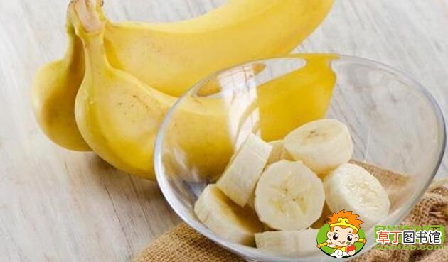【香】吃香蕉有什么好处，虽不包治百病但可直接帮助我们心、脑问题