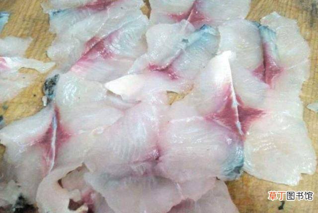 鱼加羊，吃出来的只有鲜，不会吃出海腥和血腥味，更吃不出膻味