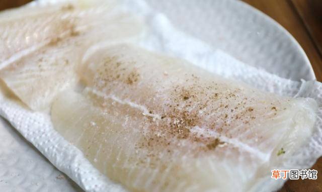 空气炸锅龙利鱼排，肉质细嫩营养丰富、味道鲜美的优质海洋鱼类