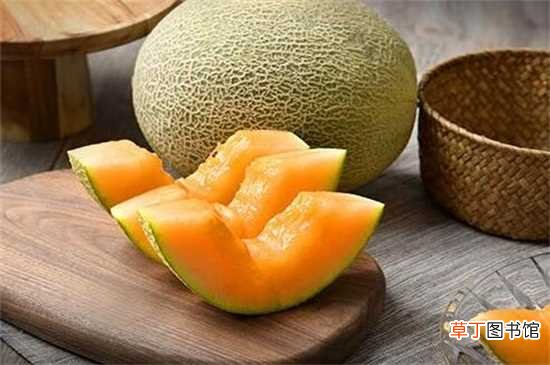 【西瓜】8月有什么水果：8月的水果之一：西瓜 桃子