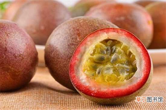 【荔枝】广西水果特产有哪些，十种最有名的广西特产水果：广西水果特产：荔枝 杨桃