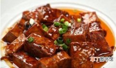 美食推荐：红烧豆腐，双椒丝炒鸡蛋，酸菜鲈鱼炖豆腐的做法