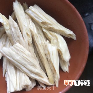 蒜苔炒腐竹的做法步骤，超级Nice！