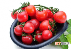 【西红柿】大棚西红柿种植实践中，要结合水肥管理特性提升产量和西红柿品质