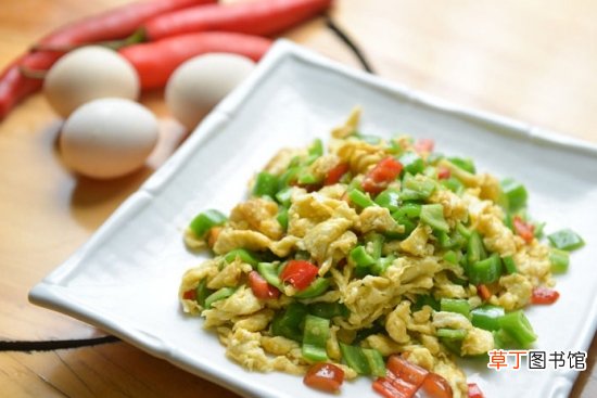 【吃】辣椒炒鸡蛋：简单又好吃的一道菜