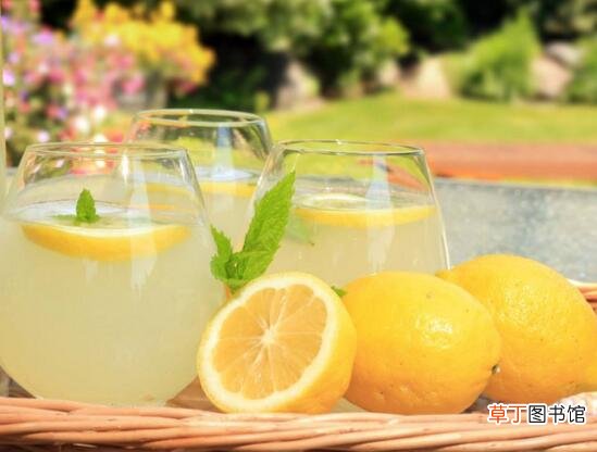 【好处】长期喝柠檬水有什么好处和坏处，5步教你制作柠檬水