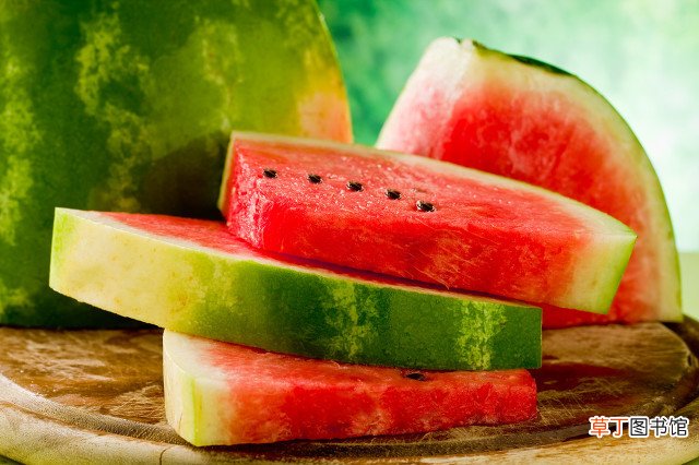 夏天热吃什么水果好，这些水果竟有避暑奇效