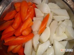 【胡萝卜】白萝卜和胡萝卜能一起吃吗：不可以，胡萝卜会破坏白萝卜的维生素