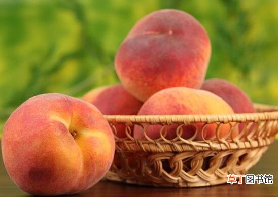 【桃子】荔枝和桃子能一起吃吗，一起吃可预防便秘还能补气血