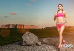 跑步减肥会减胸吗 夜跑和晨跑哪个减肥效果好