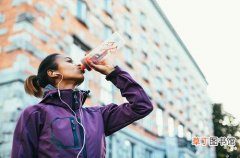 运动后喝葡萄糖水好吗 运动后喝葡萄糖的作用