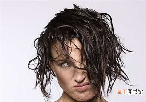 湿头发睡觉有什么危害