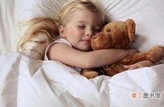 孩子晚上睡不好觉是什么原因 是这四个坏习惯导致的