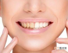 牙齿黄是什么原因 吃什么让牙齿变白