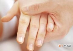 手指关节为什么能掰响 掰手指会导致关节炎吗