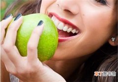 口腔溃疡是怎么引起的 口腔溃疡吃什么水果