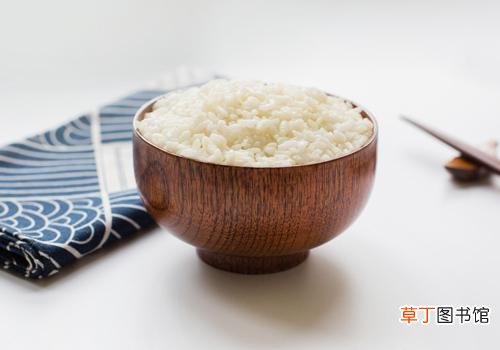 米饭有点馊味还能吃吗 米饭有馊味吃了会中毒吗