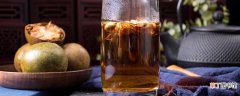 罗汉果泡水喝的功效与作用及副作用 湿气重的人可以吃罗汉果吗