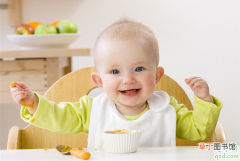 【食物】宝宝多大可以吃固体食物 宝宝吃固体食物有什么讲究