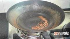 长期用生锈铁锅的危害和除锈妙招 锅生锈了对身体有害吗