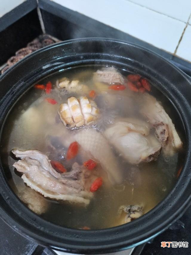 鲍鱼壳炖汤的清洗和煲汤方法 鲍鱼壳可以直接炖汤吗