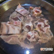 家常羊蝎子火锅汤的做法窍门和吃法 羊蝎子怎么烧
