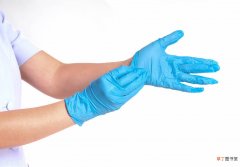 佩戴无菌防护手套的正确步骤 戴手套的注意事项有哪些