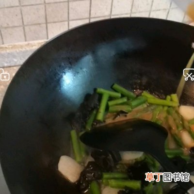 芦笋搭配食物的做法和吃法 芦笋焯水需要几分钟