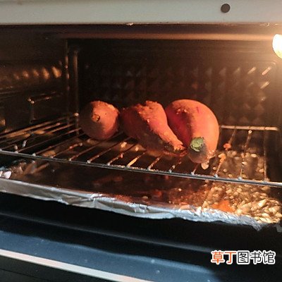 烤箱烤地瓜红薯温度和时间 烤箱烤红薯多少度多少分钟